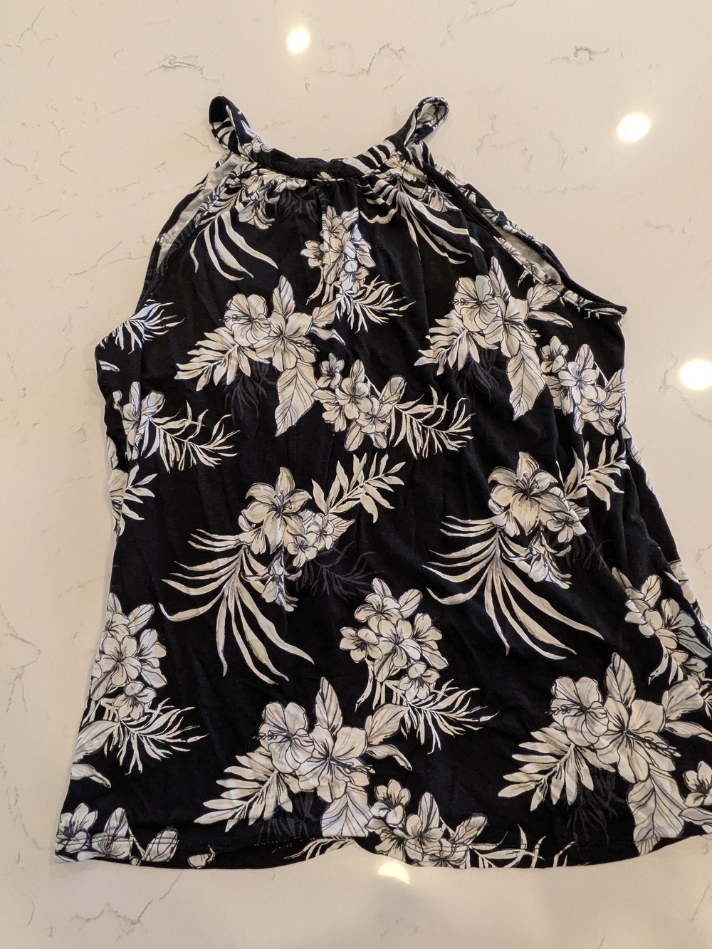 Stitch Fix Market & Spruce Black Floral Halter Camisole M